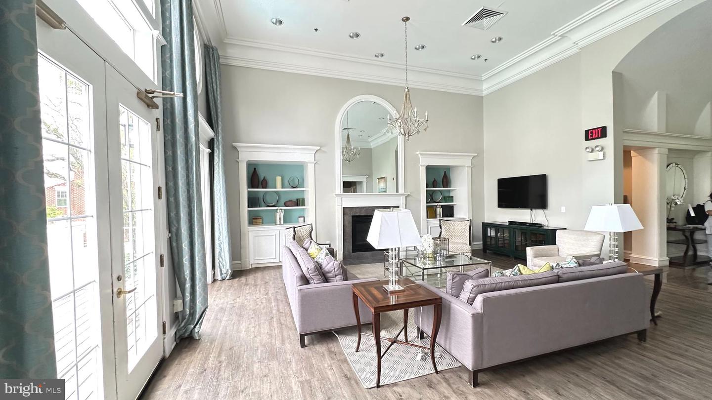 1645 INTERNATIONAL DR #108, MCLEAN, Virginia 22102, 1 Bedroom Bedrooms, ,1 BathroomBathrooms,Residential,For sale,1645 INTERNATIONAL DR #108,VAFX2237306 MLS # VAFX2237306
