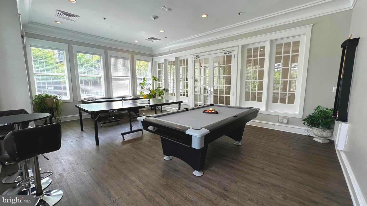 1645 INTERNATIONAL DR #108, MCLEAN, Virginia 22102, 1 Bedroom Bedrooms, ,1 BathroomBathrooms,Residential,For sale,1645 INTERNATIONAL DR #108,VAFX2237306 MLS # VAFX2237306