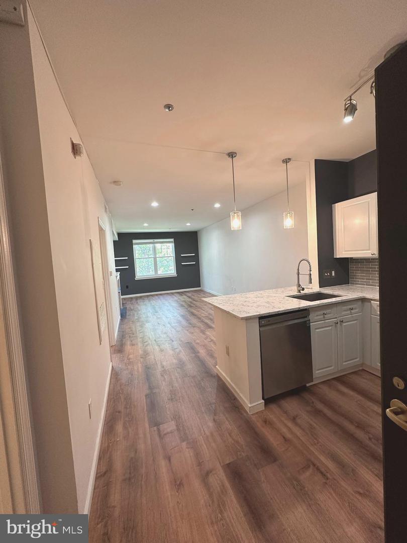 1645 INTERNATIONAL DR #108, MCLEAN, Virginia 22102, 1 Bedroom Bedrooms, ,1 BathroomBathrooms,Residential,For sale,1645 INTERNATIONAL DR #108,VAFX2237306 MLS # VAFX2237306