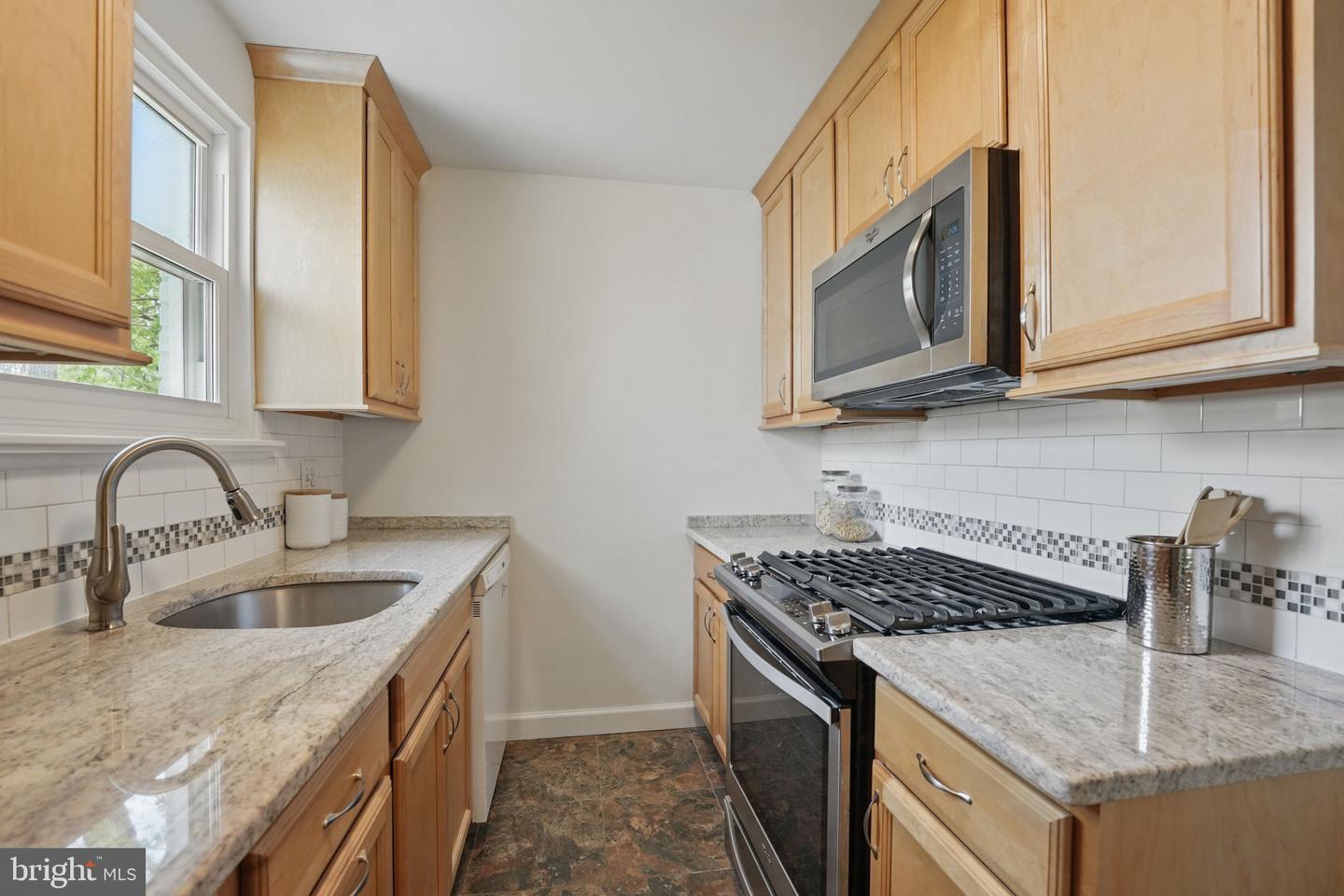618 LAURA DR, FALLS CHURCH, Virginia 22046, 3 Bedrooms Bedrooms, ,1 BathroomBathrooms,Residential,For sale,618 LAURA DR,VAFA2002946 MLS # VAFA2002946
