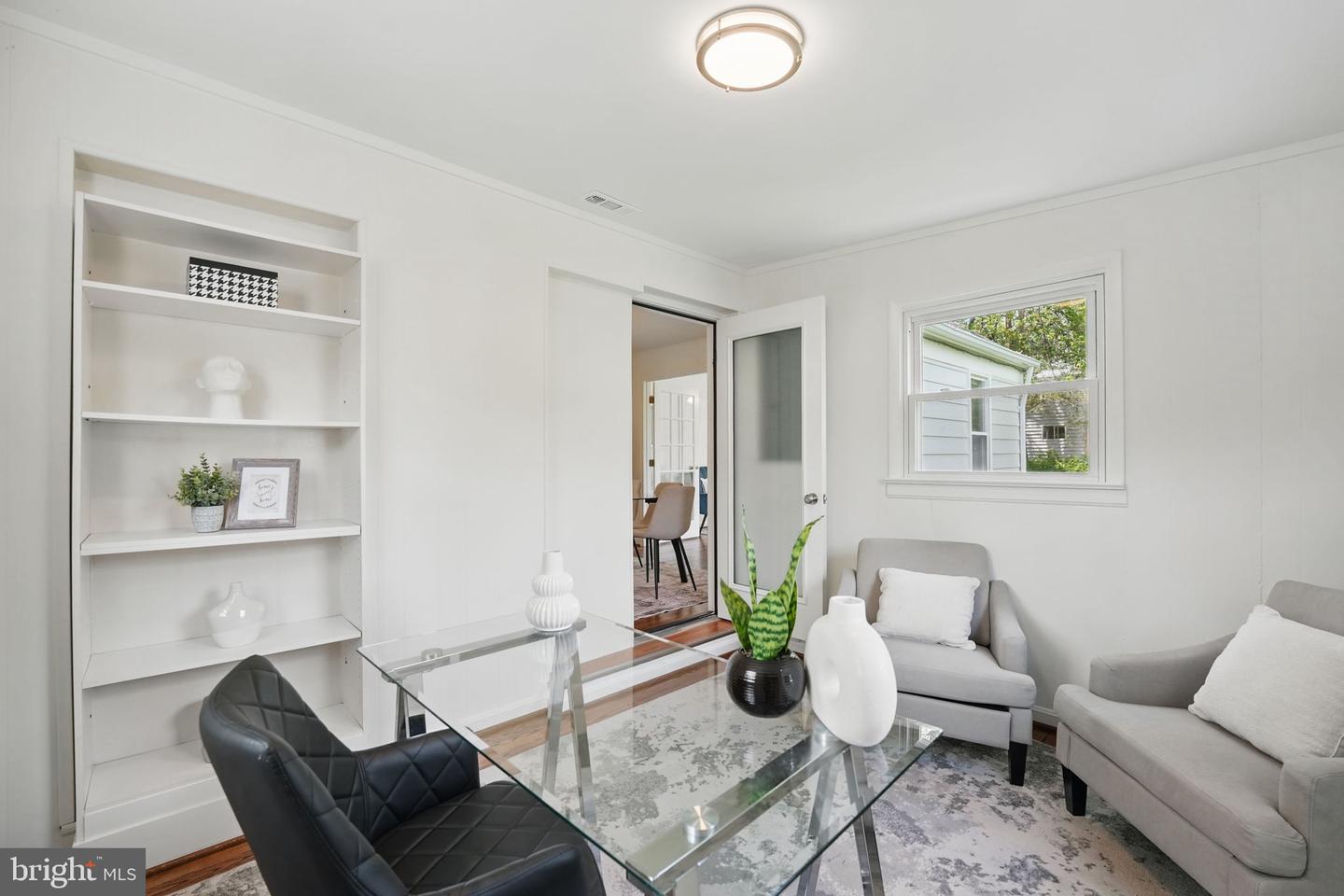 618 LAURA DR, FALLS CHURCH, Virginia 22046, 3 Bedrooms Bedrooms, ,1 BathroomBathrooms,Residential,For sale,618 LAURA DR,VAFA2002946 MLS # VAFA2002946