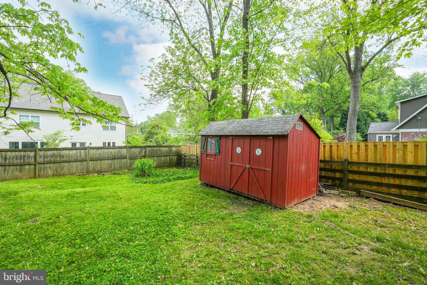 618 LAURA DR, FALLS CHURCH, Virginia 22046, 3 Bedrooms Bedrooms, ,1 BathroomBathrooms,Residential,For sale,618 LAURA DR,VAFA2002946 MLS # VAFA2002946