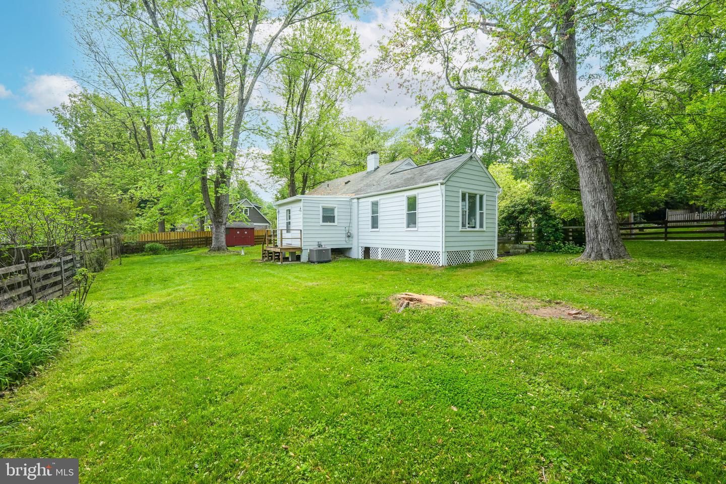 618 LAURA DR, FALLS CHURCH, Virginia 22046, 3 Bedrooms Bedrooms, ,1 BathroomBathrooms,Residential,For sale,618 LAURA DR,VAFA2002946 MLS # VAFA2002946