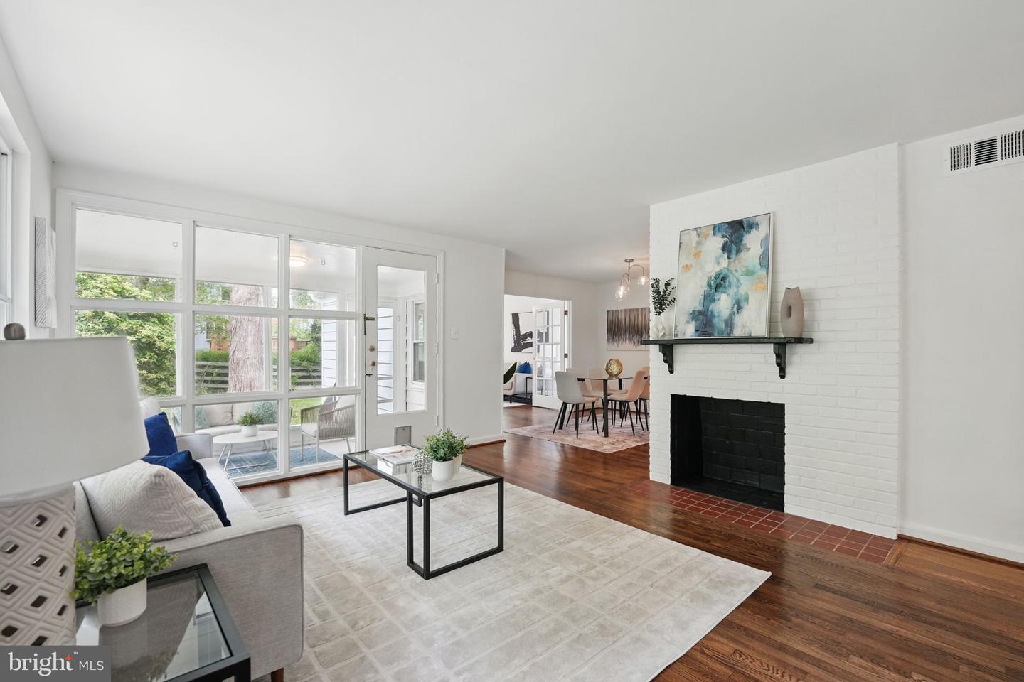 618 LAURA DR, FALLS CHURCH, Virginia 22046, 3 Bedrooms Bedrooms, ,1 BathroomBathrooms,Residential,For sale,618 LAURA DR,VAFA2002946 MLS # VAFA2002946