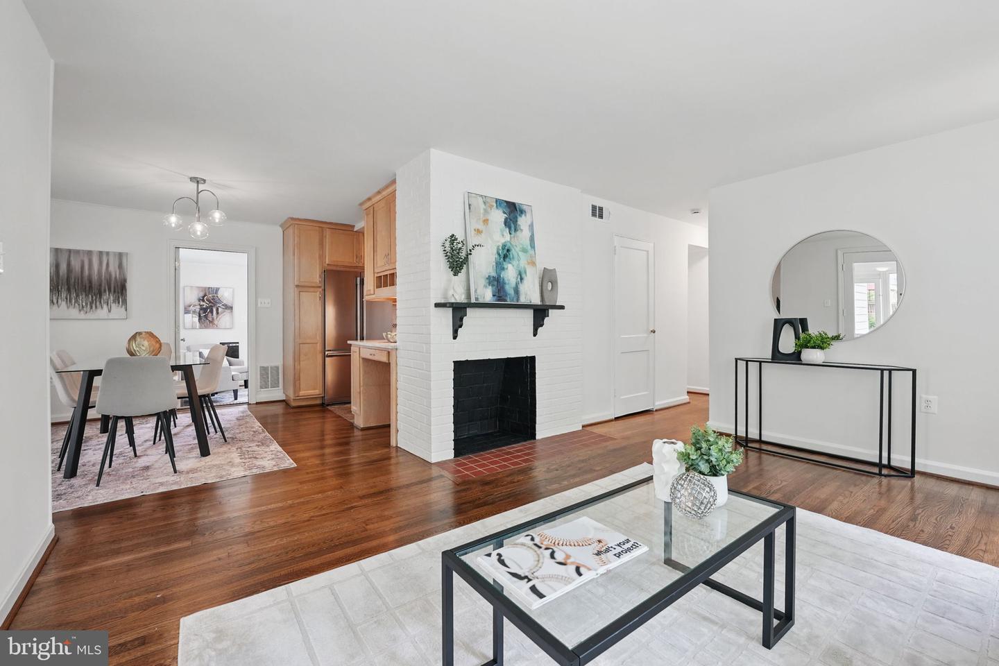 618 LAURA DR, FALLS CHURCH, Virginia 22046, 3 Bedrooms Bedrooms, ,1 BathroomBathrooms,Residential,For sale,618 LAURA DR,VAFA2002946 MLS # VAFA2002946