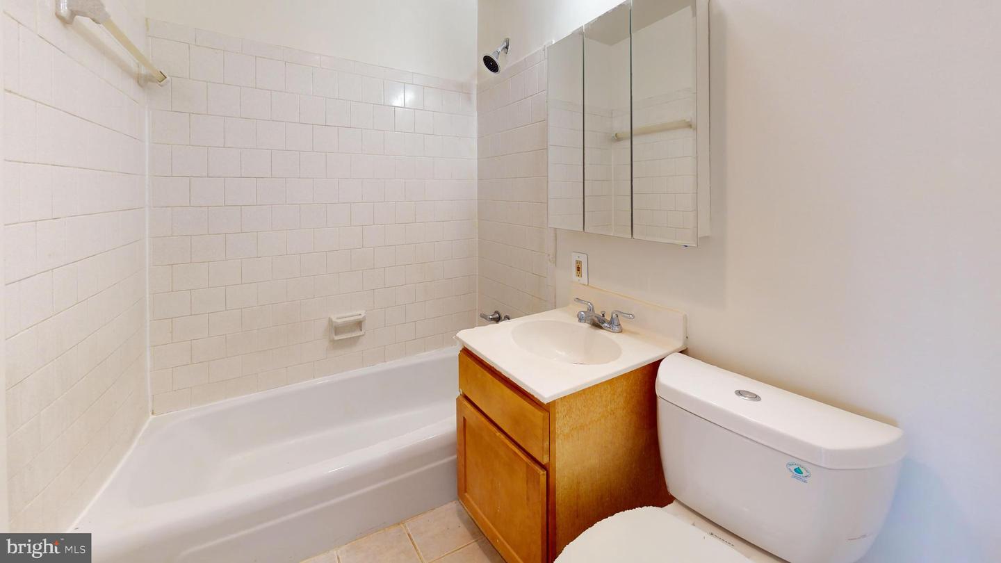 4600 DUKE ST #1018, ALEXANDRIA, Virginia 22304, ,1 BathroomBathrooms,Residential,For sale,4600 DUKE ST #1018,VAAX2044696 MLS # VAAX2044696