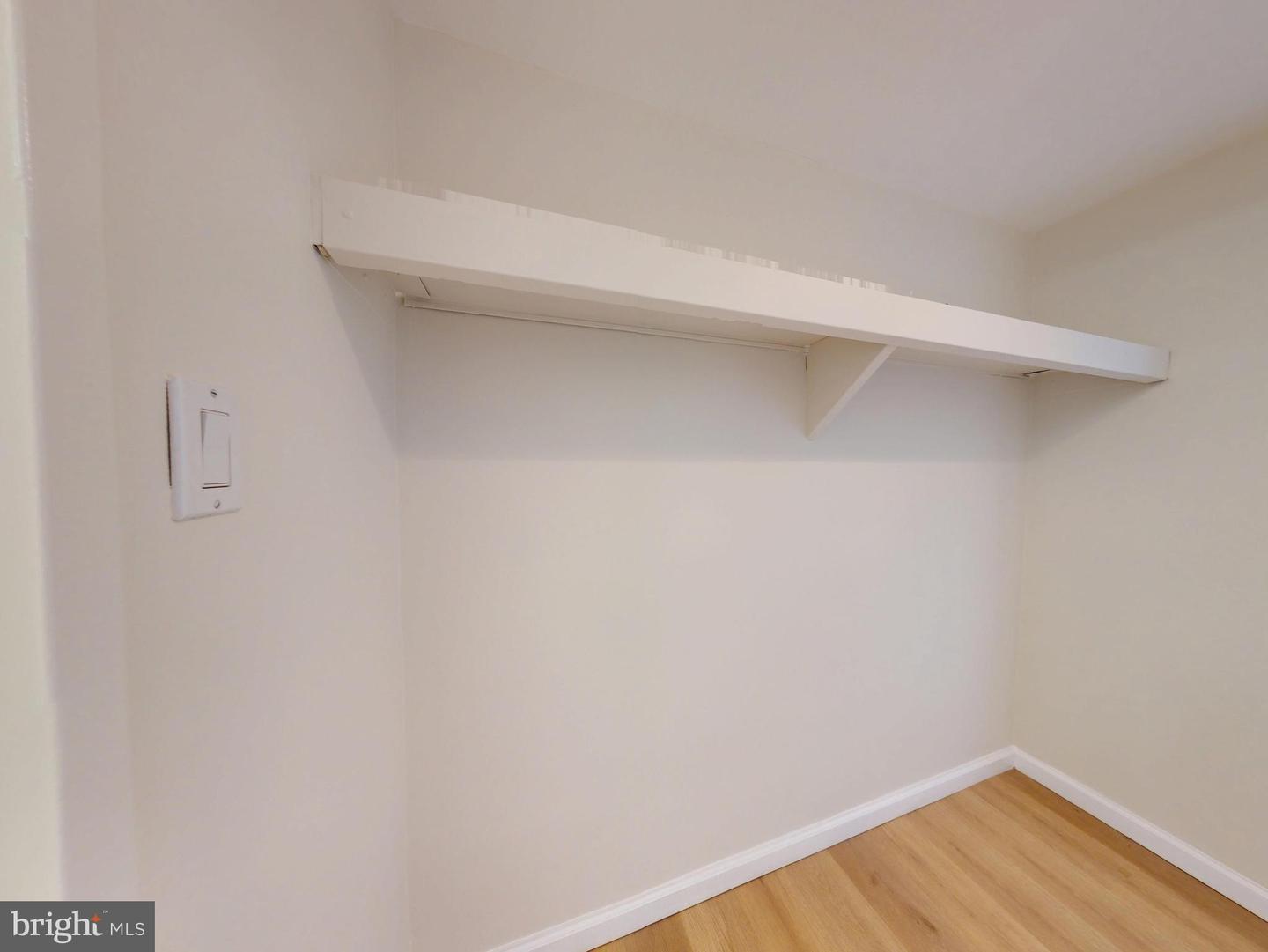 4600 DUKE ST #1018, ALEXANDRIA, Virginia 22304, ,1 BathroomBathrooms,Residential,For sale,4600 DUKE ST #1018,VAAX2044696 MLS # VAAX2044696