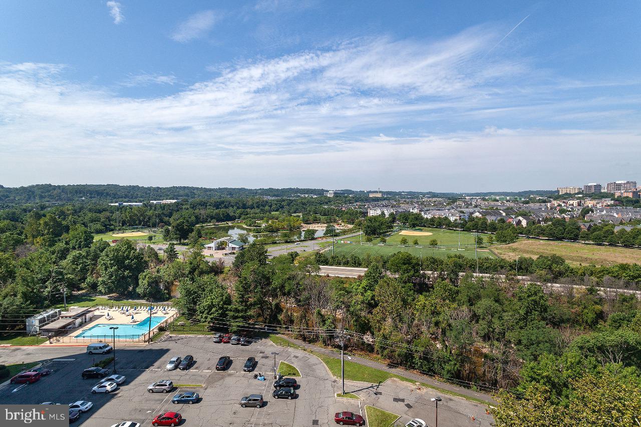 4600 DUKE ST #1018, ALEXANDRIA, Virginia 22304, ,1 BathroomBathrooms,Residential,For sale,4600 DUKE ST #1018,VAAX2044696 MLS # VAAX2044696