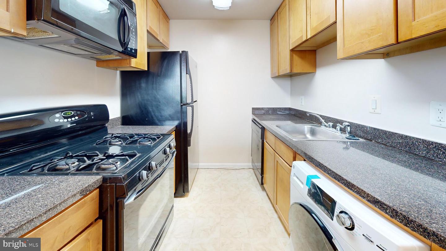 4600 DUKE ST #1018, ALEXANDRIA, Virginia 22304, ,1 BathroomBathrooms,Residential,For sale,4600 DUKE ST #1018,VAAX2044696 MLS # VAAX2044696