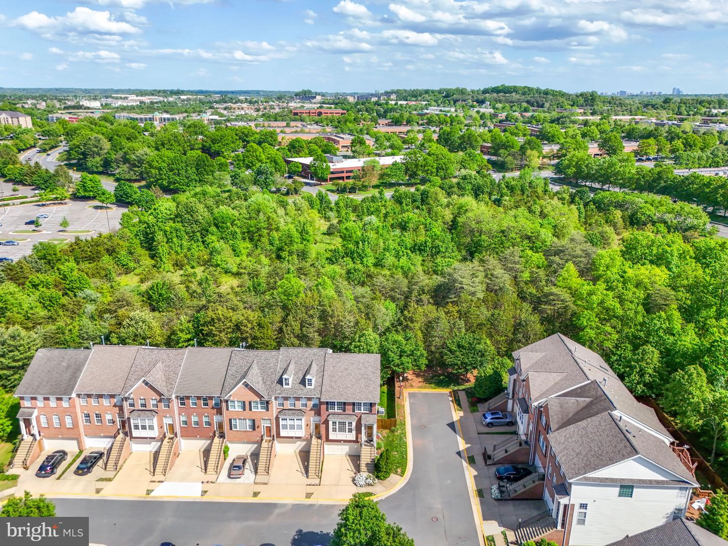 21158 ANGELA SQ, STERLING, Virginia 20166, 4 Bedrooms Bedrooms, ,3 BathroomsBathrooms,Residential,For sale,21158 ANGELA SQ,VALO2095100 MLS # VALO2095100