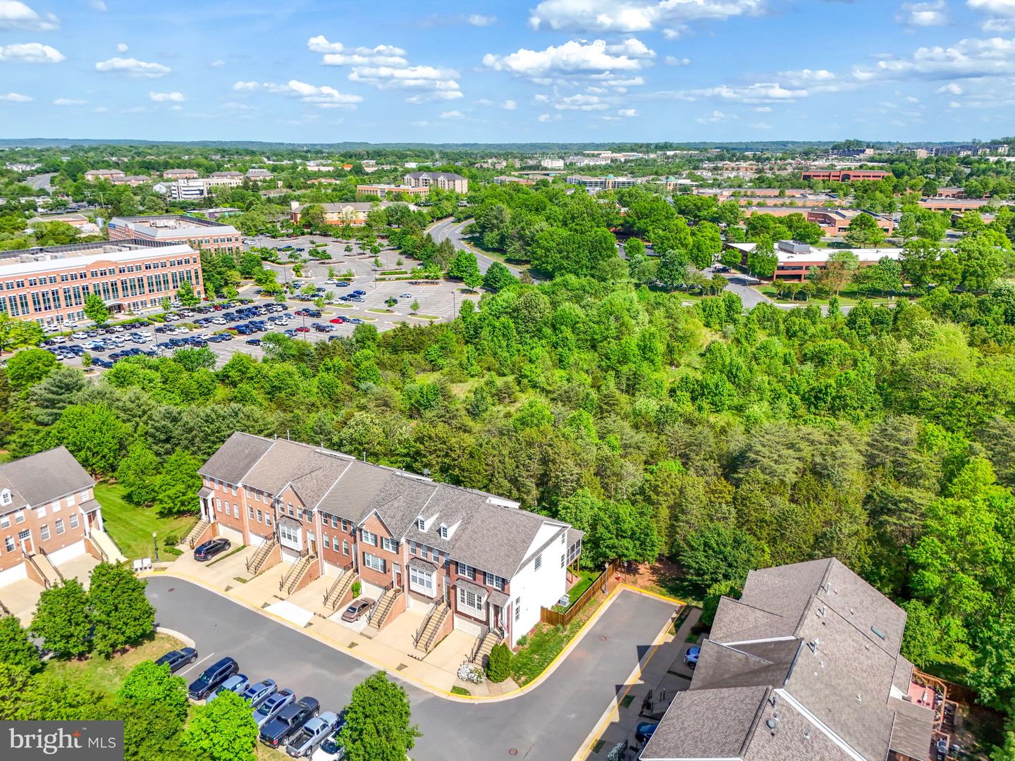 21158 ANGELA SQ, STERLING, Virginia 20166, 4 Bedrooms Bedrooms, ,3 BathroomsBathrooms,Residential,For sale,21158 ANGELA SQ,VALO2095100 MLS # VALO2095100