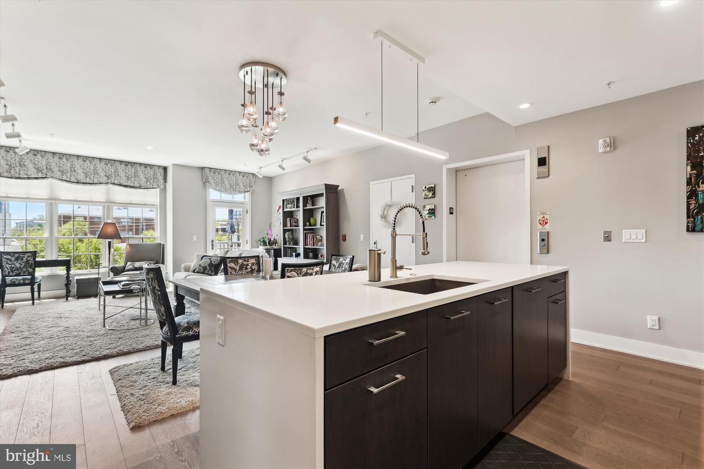 1701 16TH ST N #345-D, ARLINGTON, Virginia 22209, 2 Bedrooms Bedrooms, ,2 BathroomsBathrooms,Residential,For sale,1701 16TH ST N #345-D,VAAR2056782 MLS # VAAR2056782