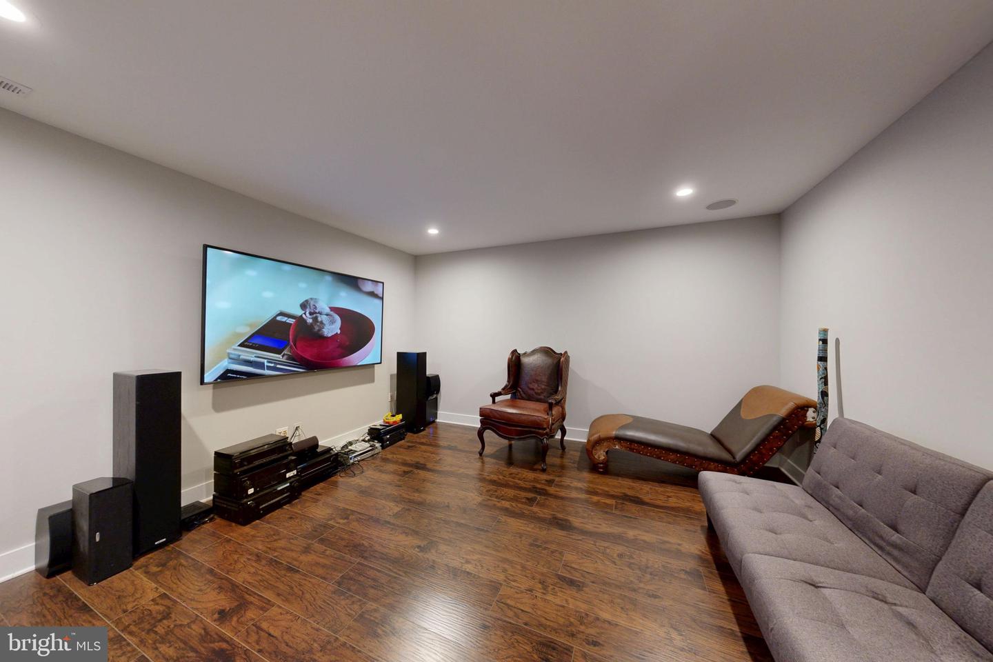 9222 BRIAN DR, VIENNA, Virginia 22180, 7 Bedrooms Bedrooms, ,6 BathroomsBathrooms,Residential,For sale,9222 BRIAN DR,VAFX2237790 MLS # VAFX2237790