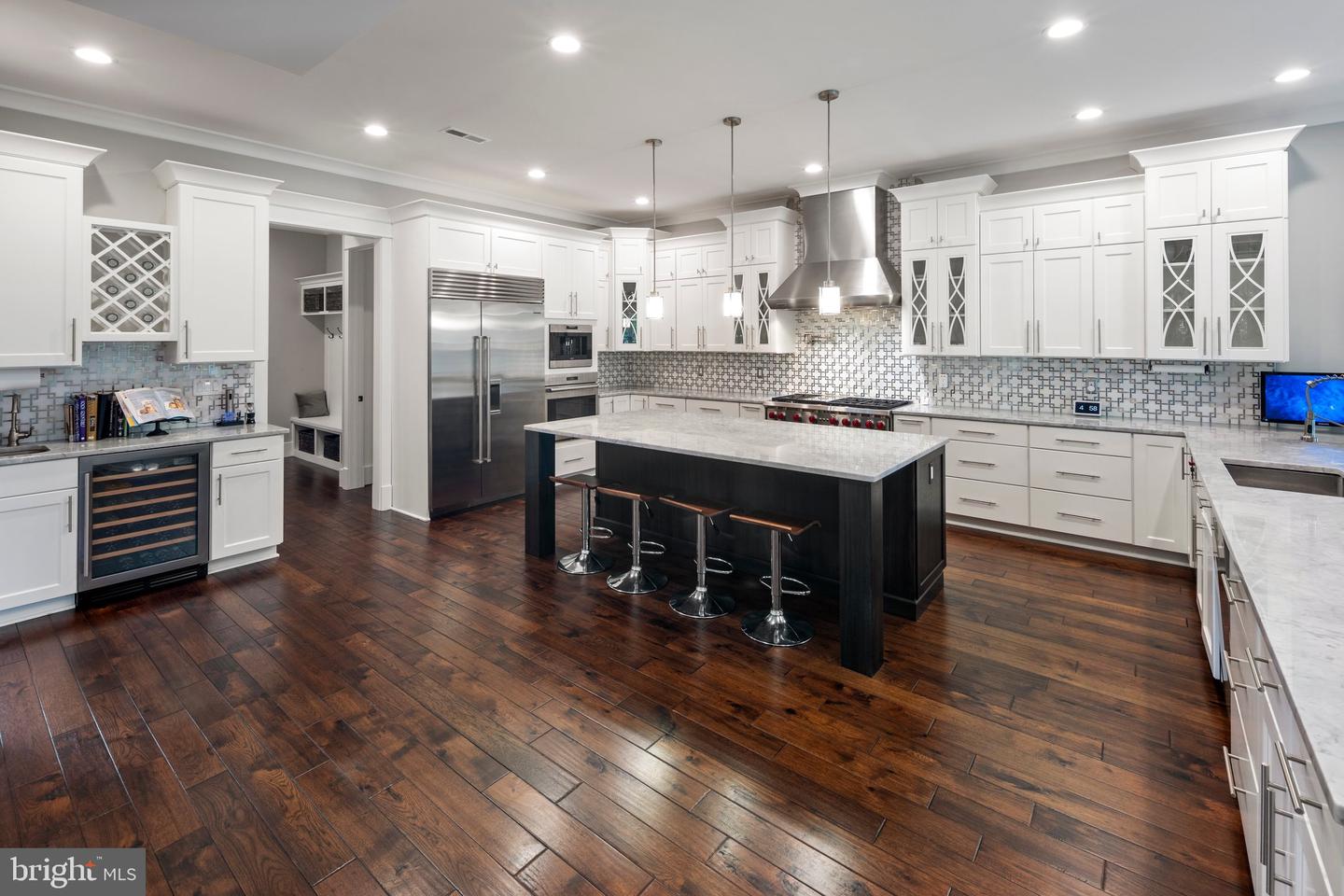 9222 BRIAN DR, VIENNA, Virginia 22180, 7 Bedrooms Bedrooms, ,6 BathroomsBathrooms,Residential,For sale,9222 BRIAN DR,VAFX2237790 MLS # VAFX2237790