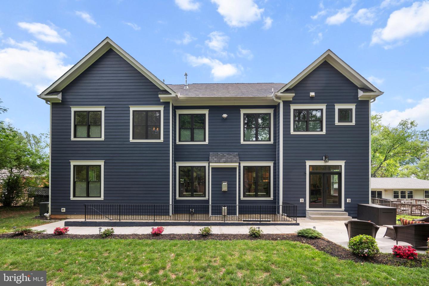 9222 BRIAN DR, VIENNA, Virginia 22180, 7 Bedrooms Bedrooms, ,6 BathroomsBathrooms,Residential,For sale,9222 BRIAN DR,VAFX2237790 MLS # VAFX2237790