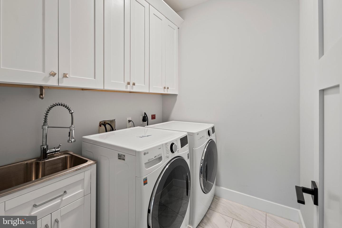9222 BRIAN DR, VIENNA, Virginia 22180, 7 Bedrooms Bedrooms, ,6 BathroomsBathrooms,Residential,For sale,9222 BRIAN DR,VAFX2237790 MLS # VAFX2237790
