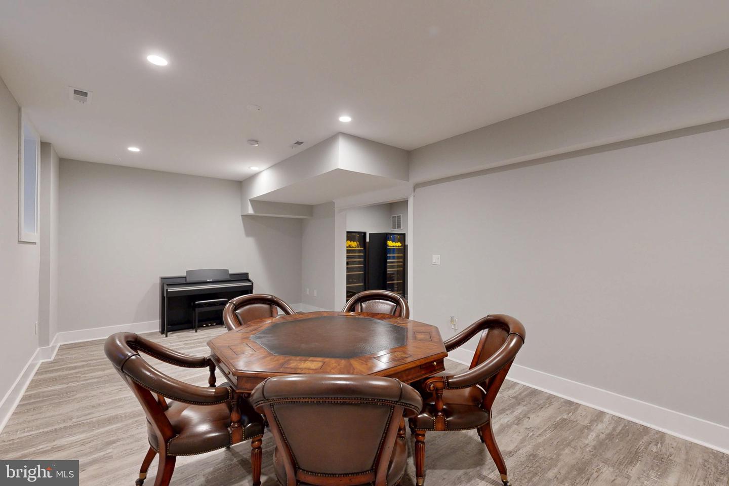 9222 BRIAN DR, VIENNA, Virginia 22180, 7 Bedrooms Bedrooms, ,6 BathroomsBathrooms,Residential,For sale,9222 BRIAN DR,VAFX2237790 MLS # VAFX2237790