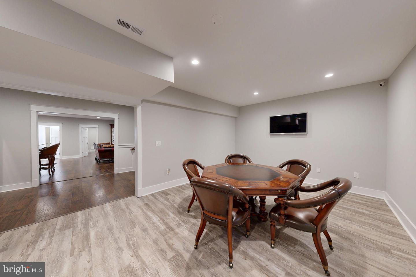 9222 BRIAN DR, VIENNA, Virginia 22180, 7 Bedrooms Bedrooms, ,6 BathroomsBathrooms,Residential,For sale,9222 BRIAN DR,VAFX2237790 MLS # VAFX2237790