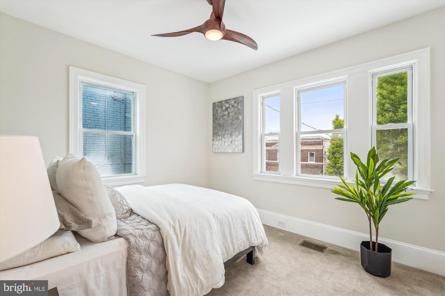 519 SOMERSET PL NW, WASHINGTON, District Of Columbia 20011, 3 Bedrooms Bedrooms, ,2 BathroomsBathrooms,Residential,For sale,519 SOMERSET PL NW,DCDC2198156 MLS # DCDC2198156
