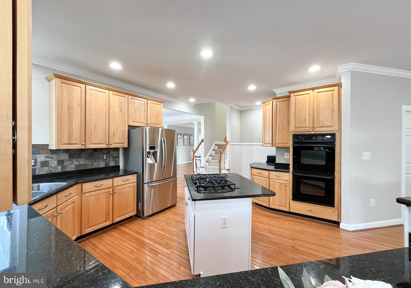 14608 CEDAR KNOLL DR, CENTREVILLE, Virginia 20120, 5 Bedrooms Bedrooms, ,5 BathroomsBathrooms,Residential,For sale,14608 CEDAR KNOLL DR,VAFX2237654 MLS # VAFX2237654