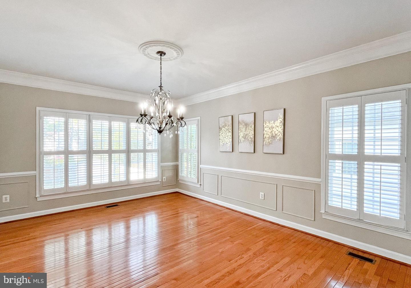 14608 CEDAR KNOLL DR, CENTREVILLE, Virginia 20120, 5 Bedrooms Bedrooms, ,5 BathroomsBathrooms,Residential,For sale,14608 CEDAR KNOLL DR,VAFX2237654 MLS # VAFX2237654