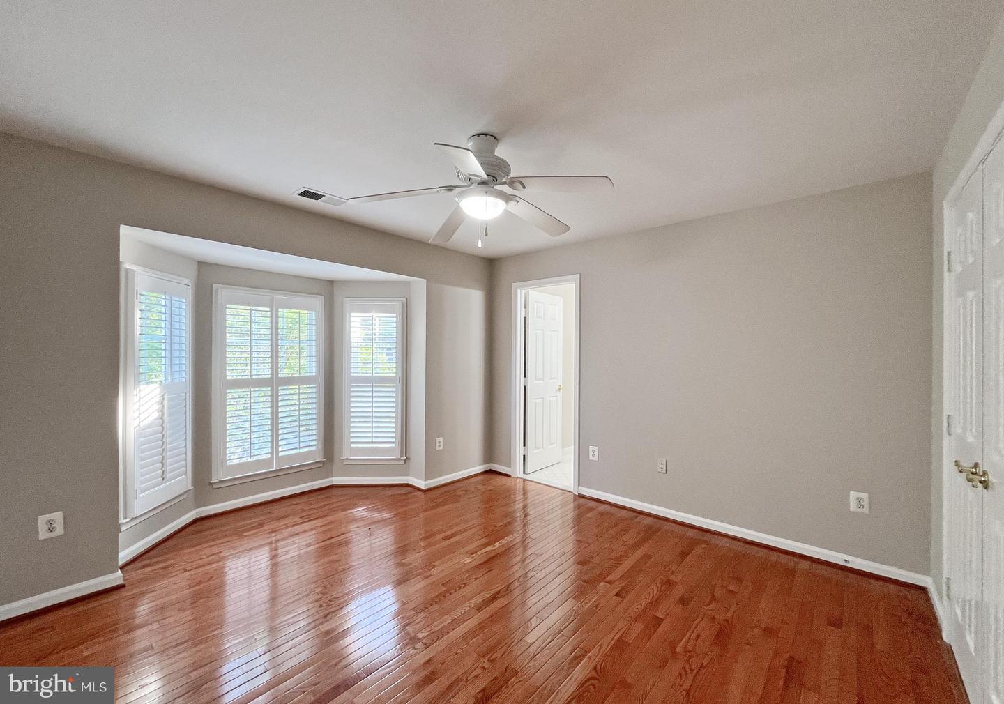 14608 CEDAR KNOLL DR, CENTREVILLE, Virginia 20120, 5 Bedrooms Bedrooms, ,5 BathroomsBathrooms,Residential,For sale,14608 CEDAR KNOLL DR,VAFX2237654 MLS # VAFX2237654