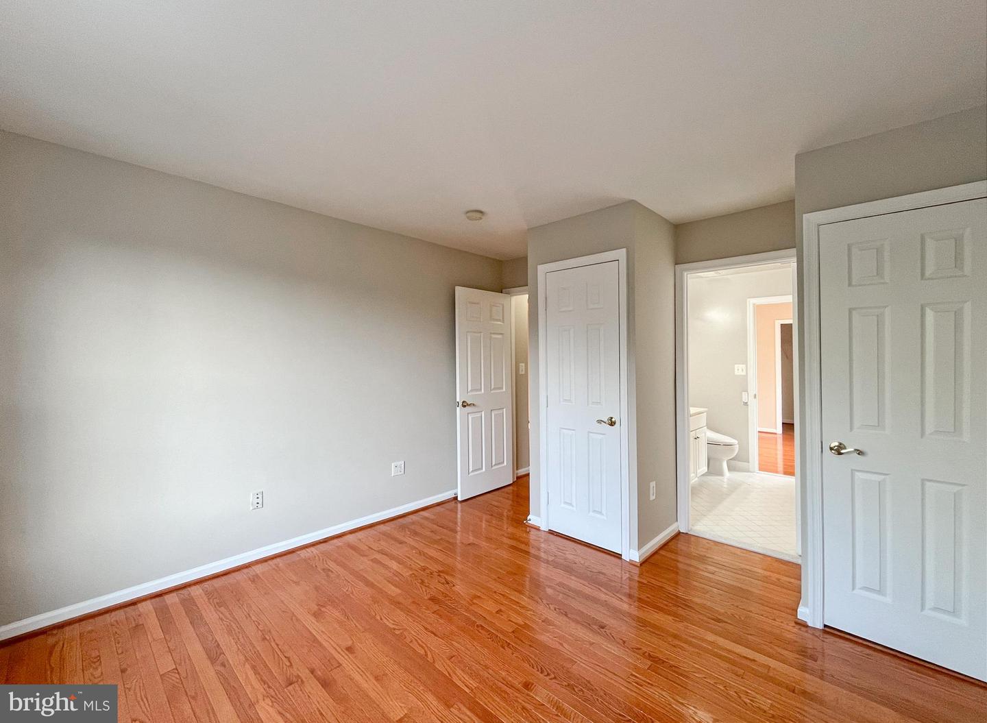 14608 CEDAR KNOLL DR, CENTREVILLE, Virginia 20120, 5 Bedrooms Bedrooms, ,5 BathroomsBathrooms,Residential,For sale,14608 CEDAR KNOLL DR,VAFX2237654 MLS # VAFX2237654