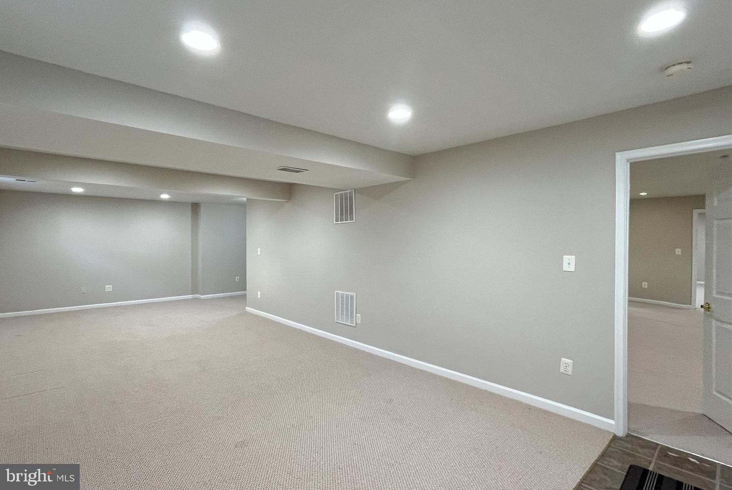 14608 CEDAR KNOLL DR, CENTREVILLE, Virginia 20120, 5 Bedrooms Bedrooms, ,5 BathroomsBathrooms,Residential,For sale,14608 CEDAR KNOLL DR,VAFX2237654 MLS # VAFX2237654