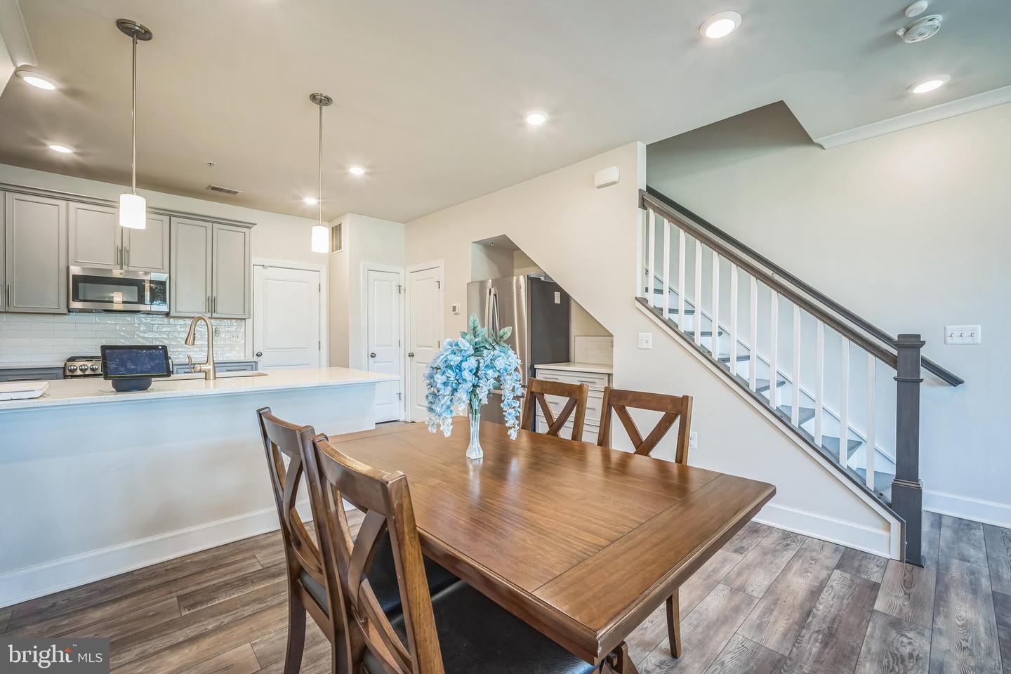 22528 WILSON VIEW TER, ASHBURN, Virginia 20148, 3 Bedrooms Bedrooms, ,2 BathroomsBathrooms,Residential,For sale,22528 WILSON VIEW TER,VALO2095188 MLS # VALO2095188