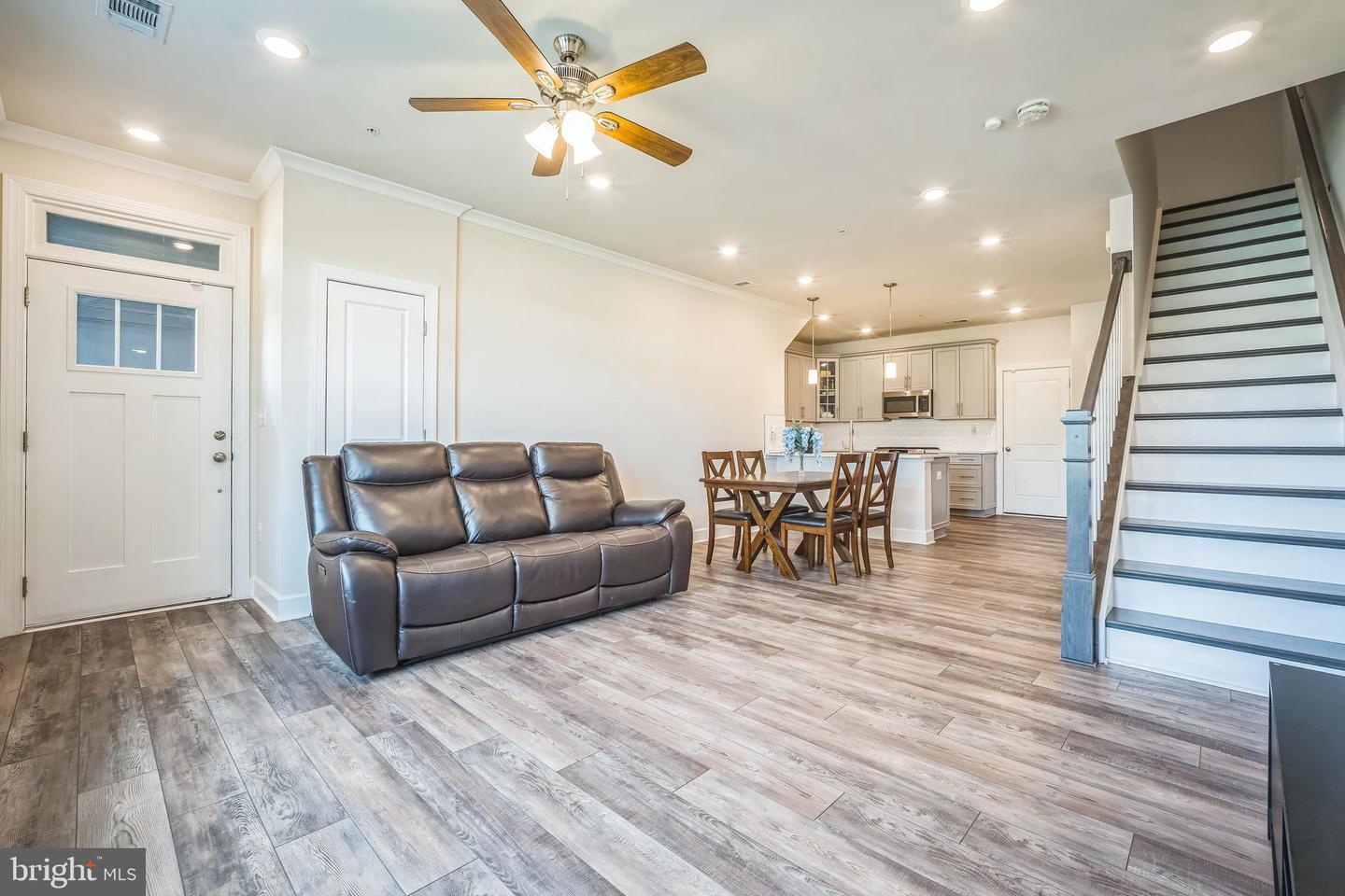 22528 WILSON VIEW TER, ASHBURN, Virginia 20148, 3 Bedrooms Bedrooms, ,2 BathroomsBathrooms,Residential,For sale,22528 WILSON VIEW TER,VALO2095188 MLS # VALO2095188