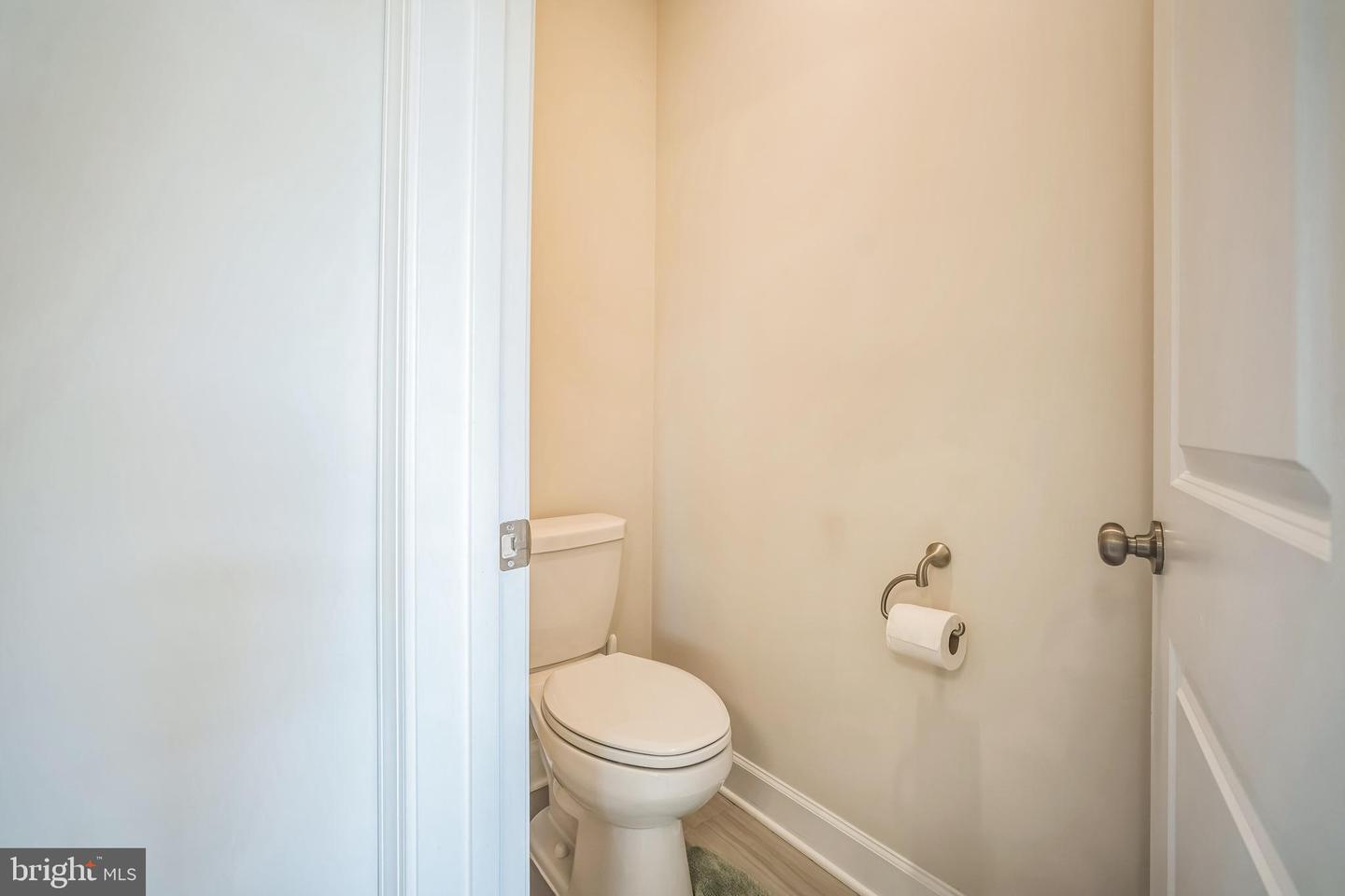 22528 WILSON VIEW TER, ASHBURN, Virginia 20148, 3 Bedrooms Bedrooms, ,2 BathroomsBathrooms,Residential,For sale,22528 WILSON VIEW TER,VALO2095188 MLS # VALO2095188