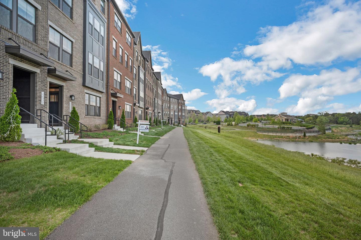 22528 WILSON VIEW TER, ASHBURN, Virginia 20148, 3 Bedrooms Bedrooms, ,2 BathroomsBathrooms,Residential,For sale,22528 WILSON VIEW TER,VALO2095188 MLS # VALO2095188