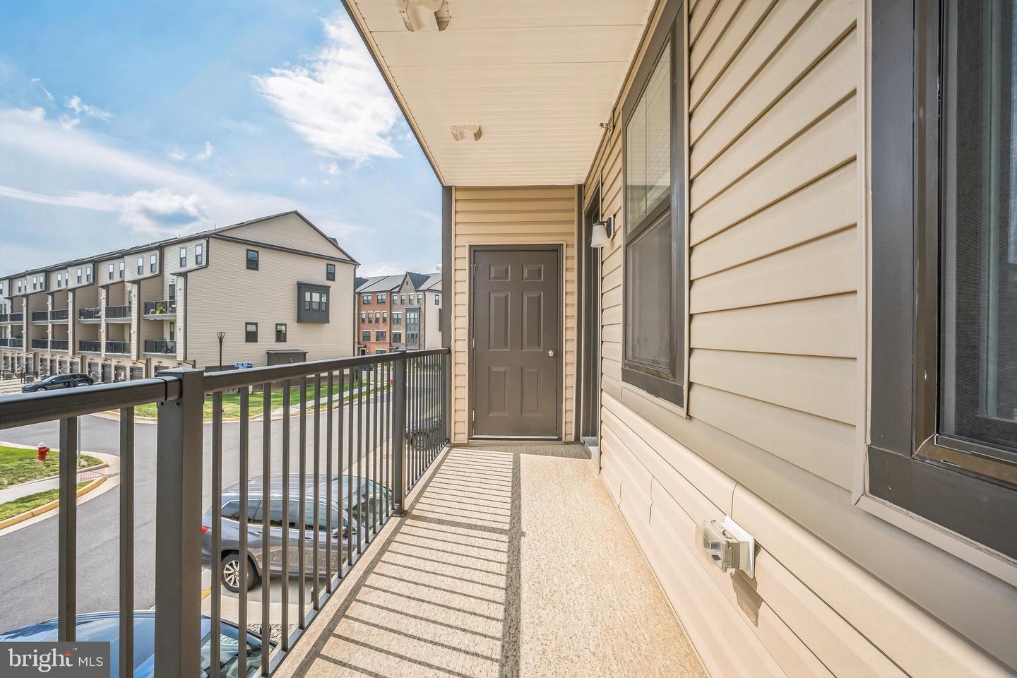 22528 WILSON VIEW TER, ASHBURN, Virginia 20148, 3 Bedrooms Bedrooms, ,2 BathroomsBathrooms,Residential,For sale,22528 WILSON VIEW TER,VALO2095188 MLS # VALO2095188