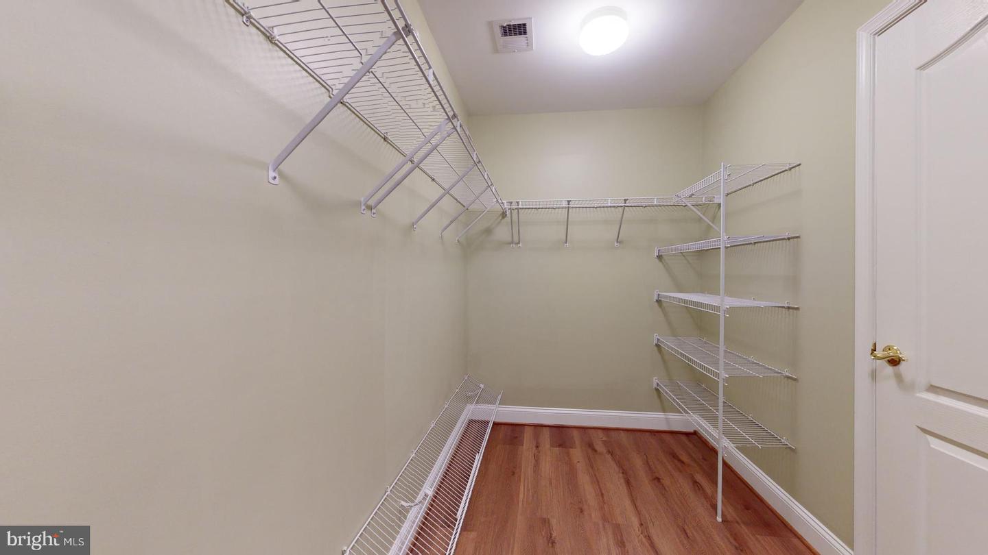 5459 SERVICEBERRY ST, CENTREVILLE, Virginia 20120, 3 Bedrooms Bedrooms, ,3 BathroomsBathrooms,Residential,For sale,5459 SERVICEBERRY ST,VAFX2237702 MLS # VAFX2237702