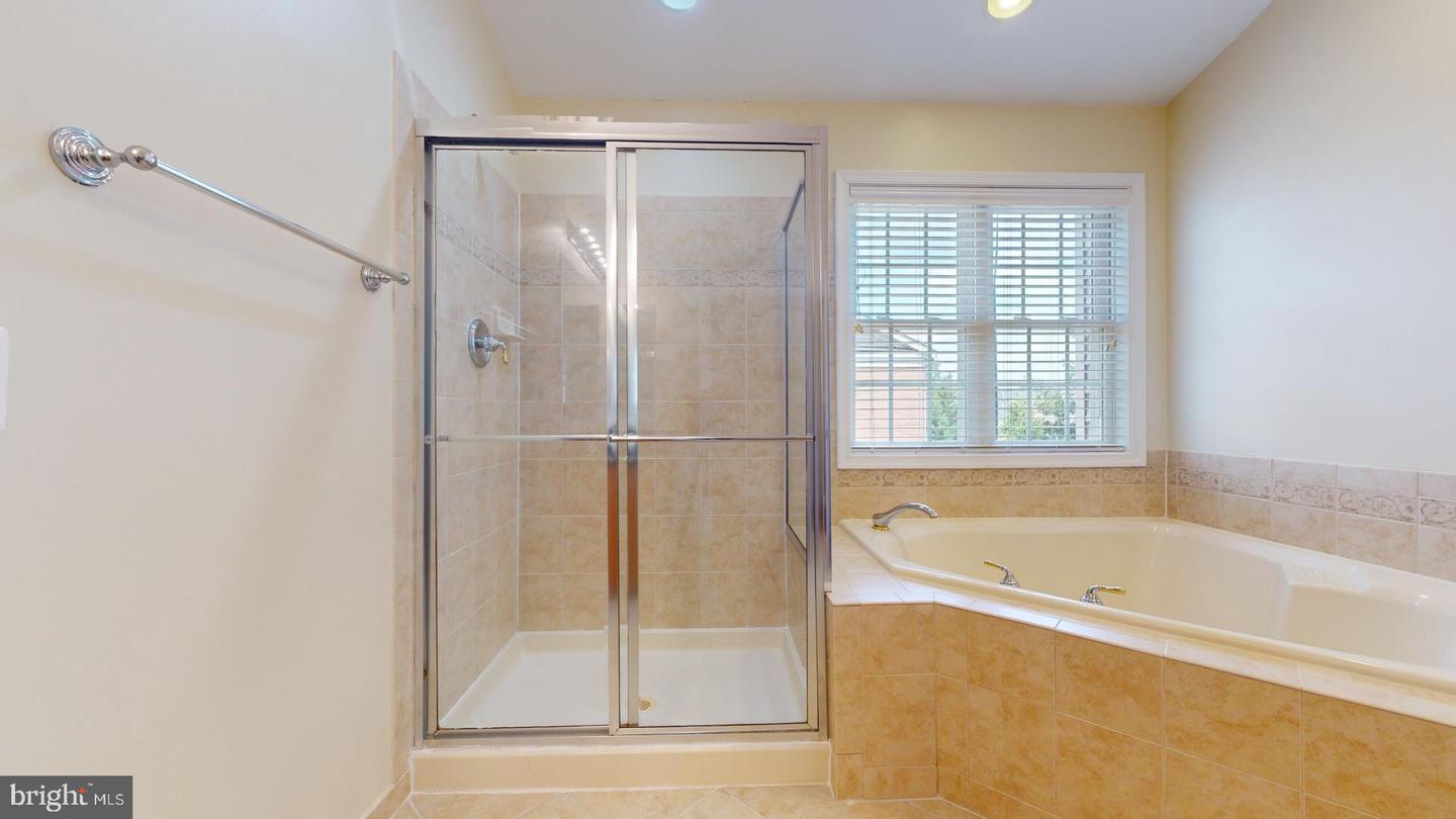 5459 SERVICEBERRY ST, CENTREVILLE, Virginia 20120, 3 Bedrooms Bedrooms, ,3 BathroomsBathrooms,Residential,For sale,5459 SERVICEBERRY ST,VAFX2237702 MLS # VAFX2237702
