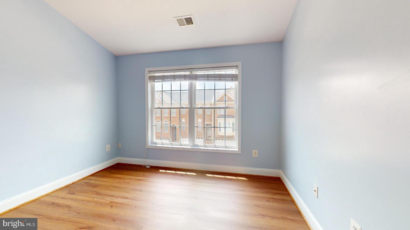 5459 SERVICEBERRY ST, CENTREVILLE, Virginia 20120, 3 Bedrooms Bedrooms, ,3 BathroomsBathrooms,Residential,For sale,5459 SERVICEBERRY ST,VAFX2237702 MLS # VAFX2237702
