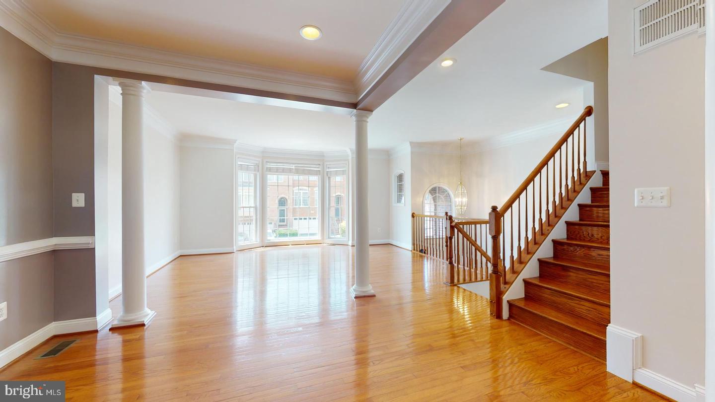 5459 SERVICEBERRY ST, CENTREVILLE, Virginia 20120, 3 Bedrooms Bedrooms, ,3 BathroomsBathrooms,Residential,For sale,5459 SERVICEBERRY ST,VAFX2237702 MLS # VAFX2237702