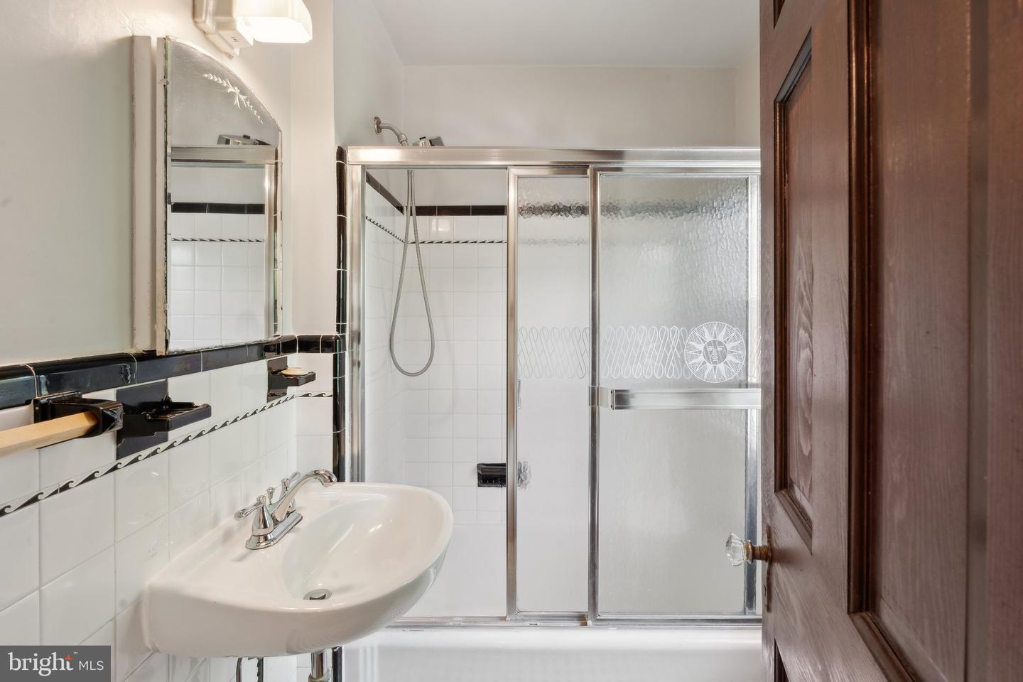 2900 FRANKLIN ST, ALEXANDRIA, Virginia 22306, 2 Bedrooms Bedrooms, ,1 BathroomBathrooms,Residential,For sale,2900 FRANKLIN ST,VAFX2237714 MLS # VAFX2237714