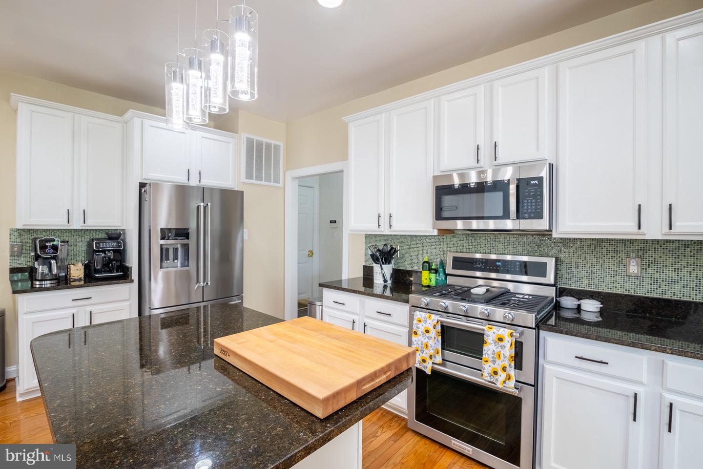 286 ARIEL DR NE, LEESBURG, Virginia 20176, 5 Bedrooms Bedrooms, ,3 BathroomsBathrooms,Residential,For sale,286 ARIEL DR NE,VALO2095148 MLS # VALO2095148