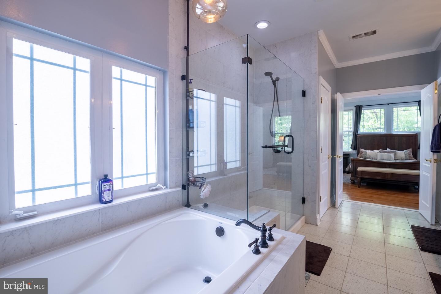 286 ARIEL DR NE, LEESBURG, Virginia 20176, 5 Bedrooms Bedrooms, ,3 BathroomsBathrooms,Residential,For sale,286 ARIEL DR NE,VALO2095148 MLS # VALO2095148