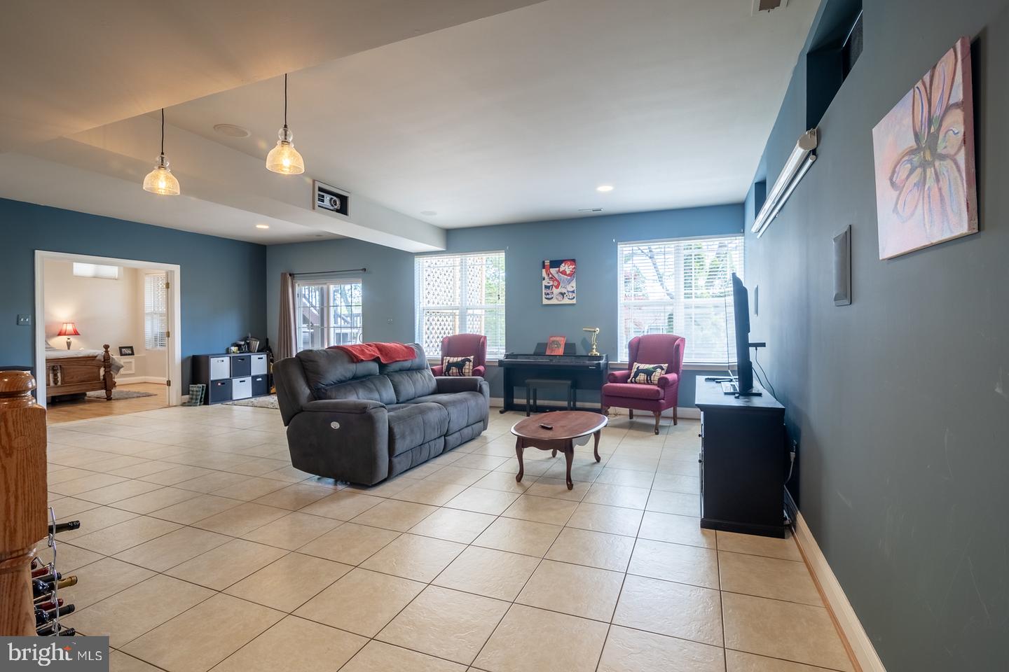 286 ARIEL DR NE, LEESBURG, Virginia 20176, 5 Bedrooms Bedrooms, ,3 BathroomsBathrooms,Residential,For sale,286 ARIEL DR NE,VALO2095148 MLS # VALO2095148