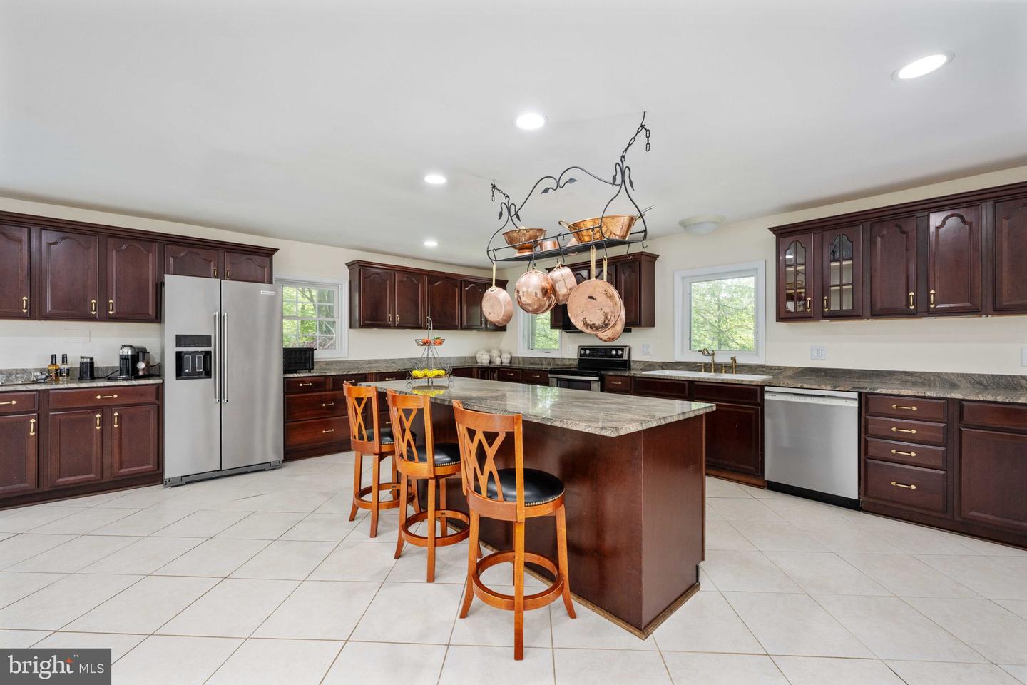 10200 SOUZA LN, MANASSAS, Virginia 20111, 6 Bedrooms Bedrooms, ,4 BathroomsBathrooms,Residential,For sale,10200 SOUZA LN,VAPW2093442 MLS # VAPW2093442