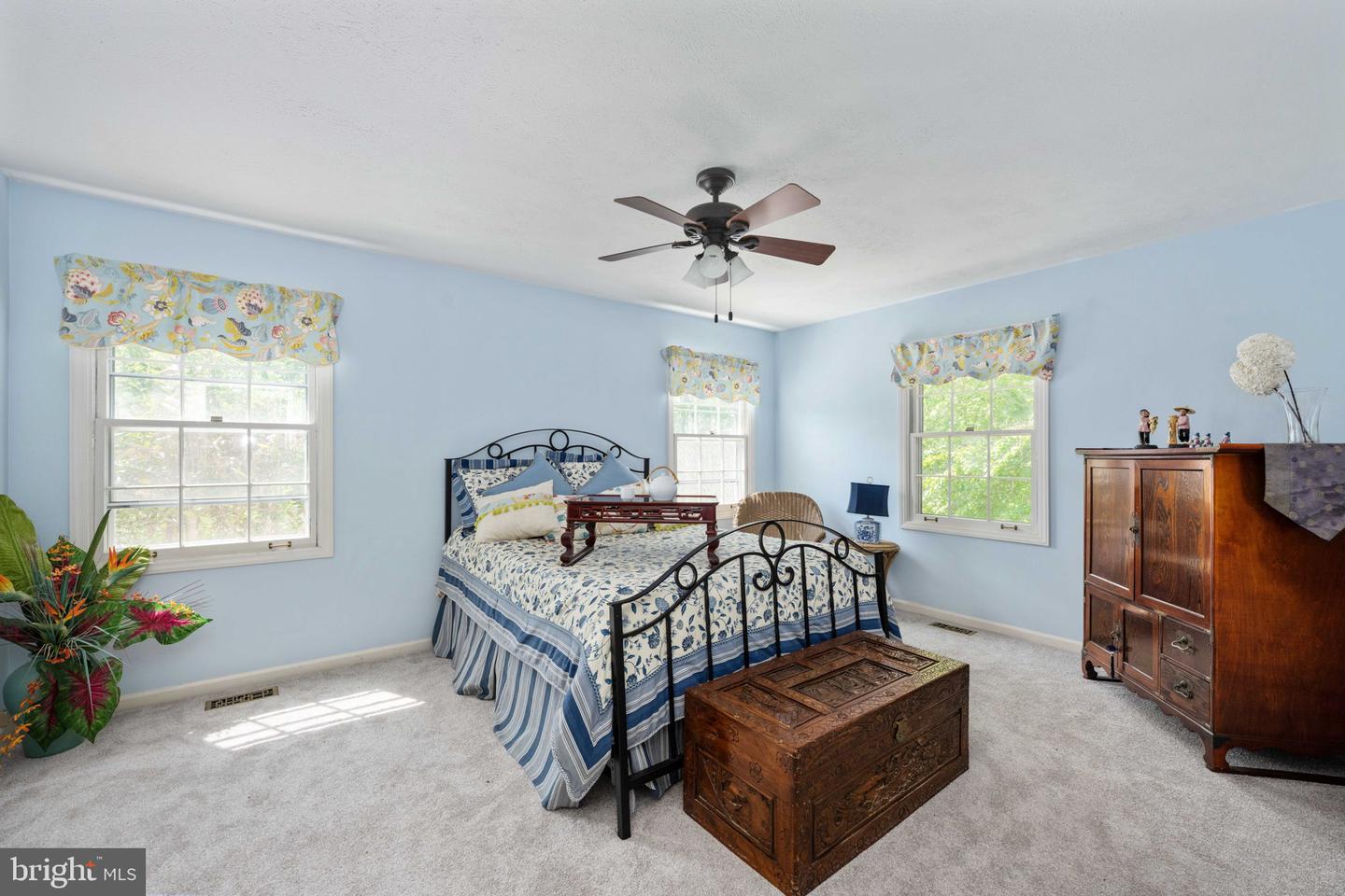 10200 SOUZA LN, MANASSAS, Virginia 20111, 6 Bedrooms Bedrooms, ,4 BathroomsBathrooms,Residential,For sale,10200 SOUZA LN,VAPW2093442 MLS # VAPW2093442