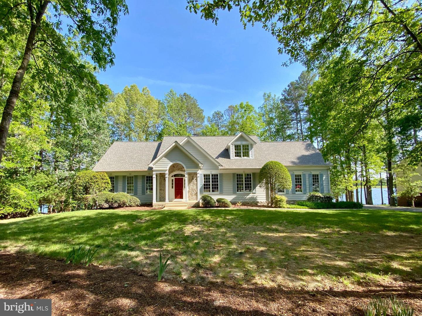 11217 FIELD CIR, SPOTSYLVANIA, Virginia 22551, 5 Bedrooms Bedrooms, ,3 BathroomsBathrooms,Residential,For sale,11217 FIELD CIR,VASP2032672 MLS # VASP2032672