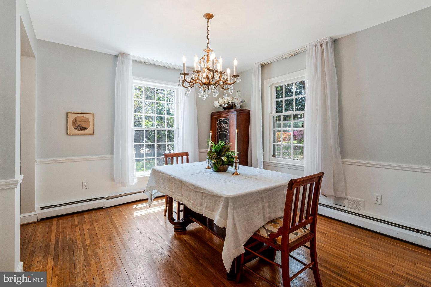 6211 LANGSTON BLVD, ARLINGTON, Virginia 22205, 5 Bedrooms Bedrooms, ,3 BathroomsBathrooms,Residential,For sale,6211 LANGSTON BLVD,VAAR2056826 MLS # VAAR2056826