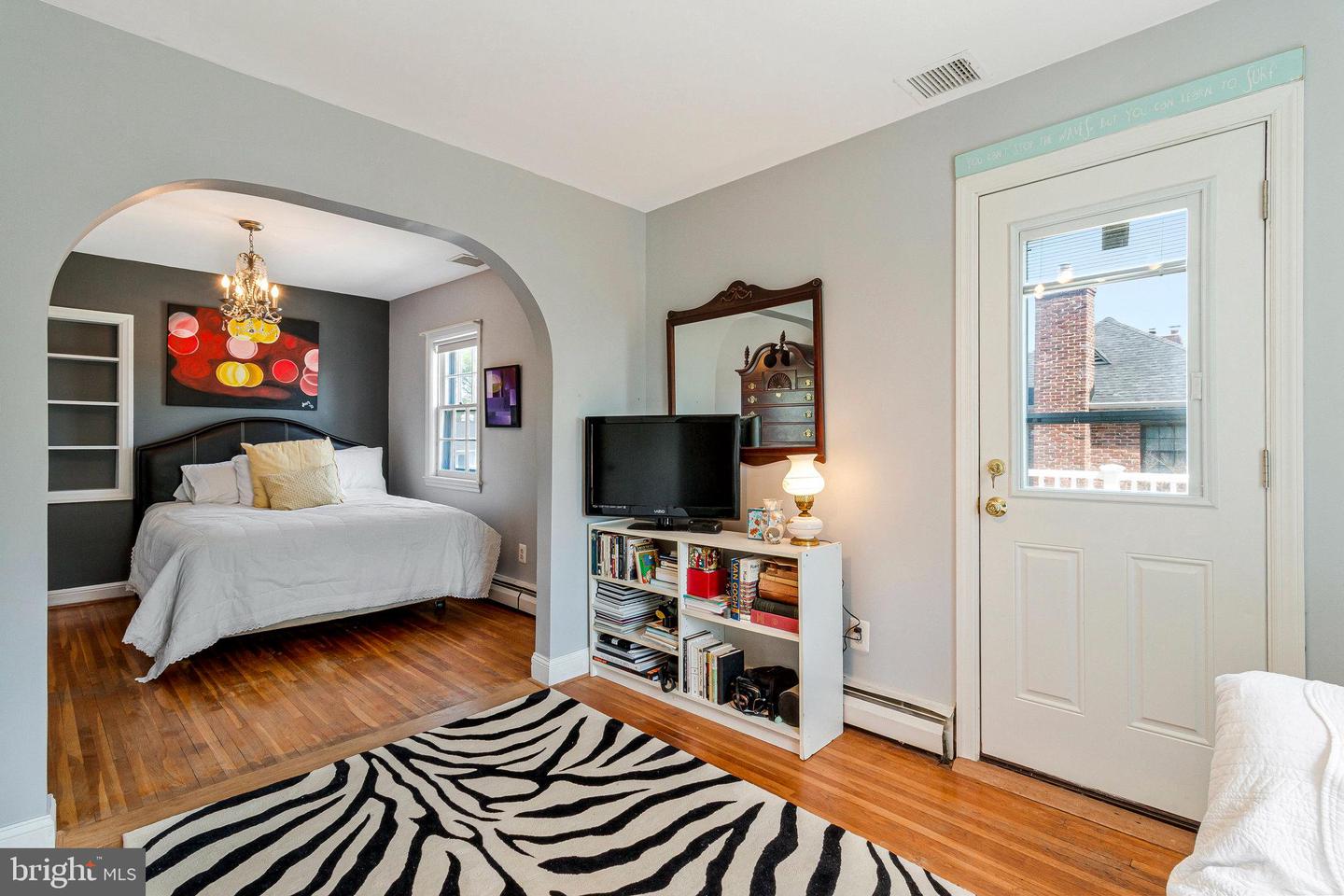 6211 LANGSTON BLVD, ARLINGTON, Virginia 22205, 5 Bedrooms Bedrooms, ,3 BathroomsBathrooms,Residential,For sale,6211 LANGSTON BLVD,VAAR2056826 MLS # VAAR2056826