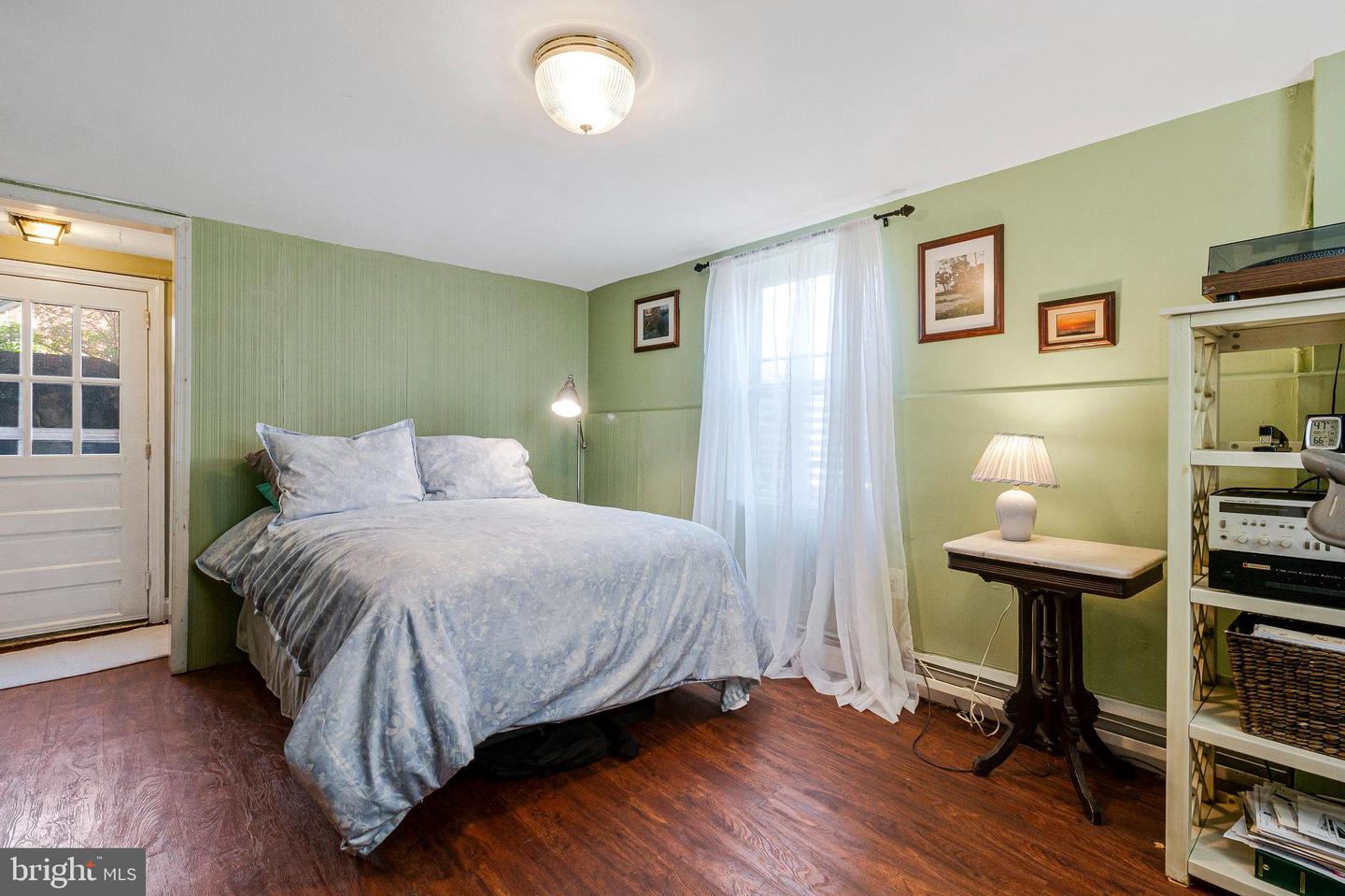 6211 LANGSTON BLVD, ARLINGTON, Virginia 22205, 5 Bedrooms Bedrooms, ,3 BathroomsBathrooms,Residential,For sale,6211 LANGSTON BLVD,VAAR2056826 MLS # VAAR2056826