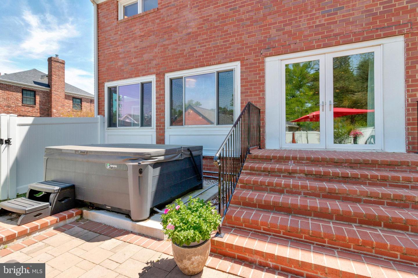 6211 LANGSTON BLVD, ARLINGTON, Virginia 22205, 5 Bedrooms Bedrooms, ,3 BathroomsBathrooms,Residential,For sale,6211 LANGSTON BLVD,VAAR2056826 MLS # VAAR2056826
