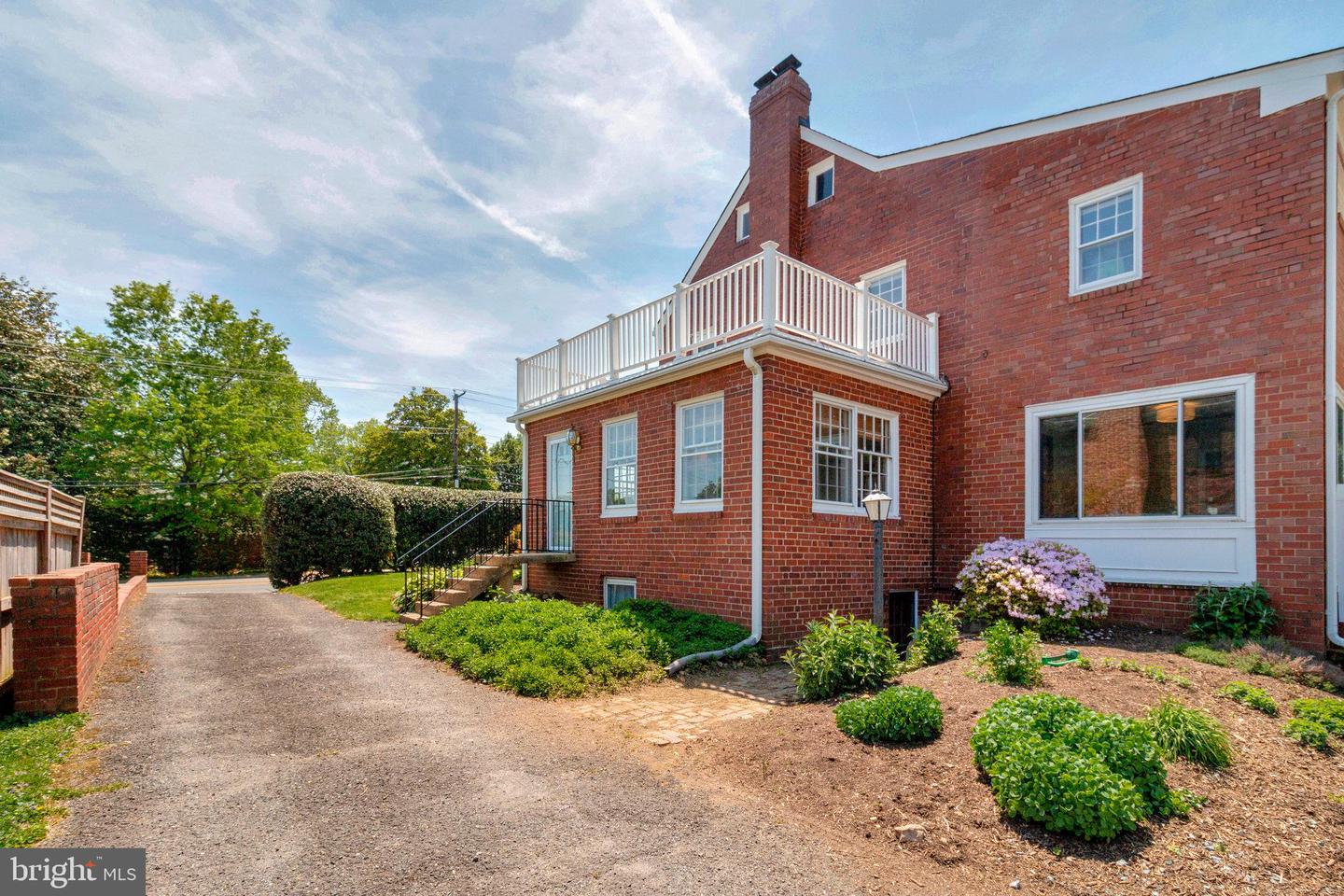 6211 LANGSTON BLVD, ARLINGTON, Virginia 22205, 5 Bedrooms Bedrooms, ,3 BathroomsBathrooms,Residential,For sale,6211 LANGSTON BLVD,VAAR2056826 MLS # VAAR2056826
