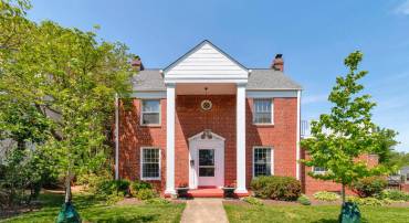 6211 LANGSTON BLVD, ARLINGTON, Virginia 22205, 5 Bedrooms Bedrooms, ,3 BathroomsBathrooms,Residential,For sale,6211 LANGSTON BLVD,VAAR2056826 MLS # VAAR2056826
